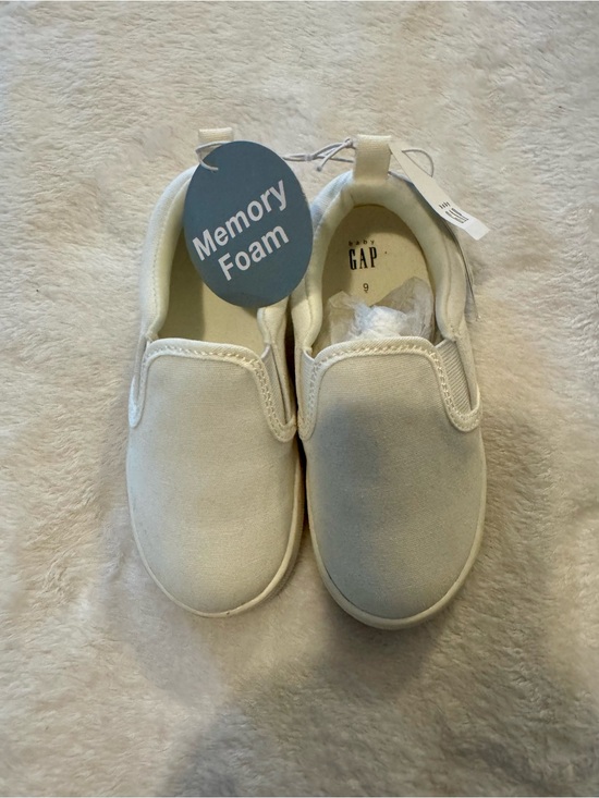 GAP Other - NWT GAP Kids Canvas White Slip-On Memory Foam Sneakers